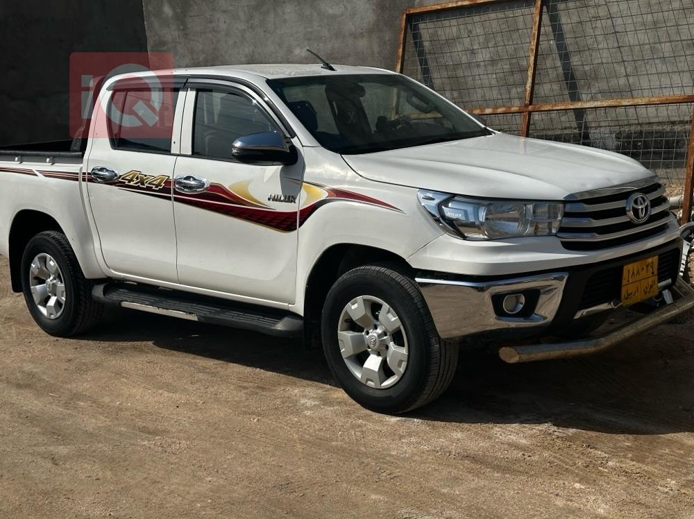 تويوتا هايلوكس